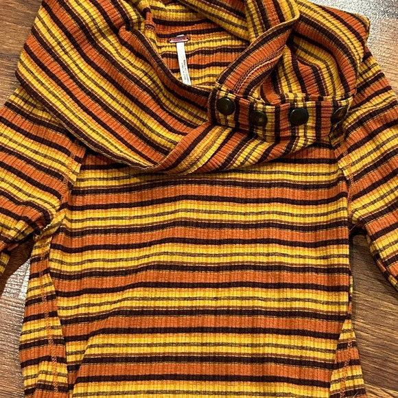Free People Cape Cod Cowl-Neck Striped Thermal Long Sleeve Size Small - Picture 3 of 8